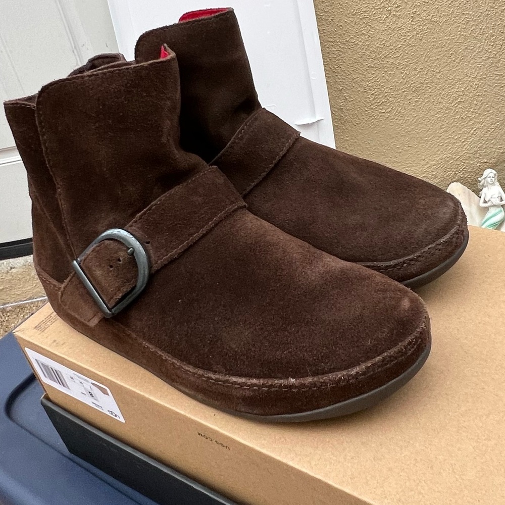 Fitflop Dash suede boots sz 9